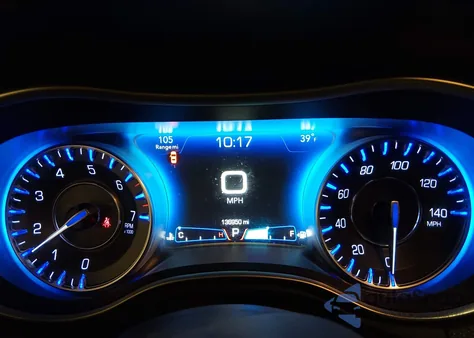 2016 Chrysler 300 Limited z USA, uszkodzony, nr VIN 2C3CCAAGXGH234193